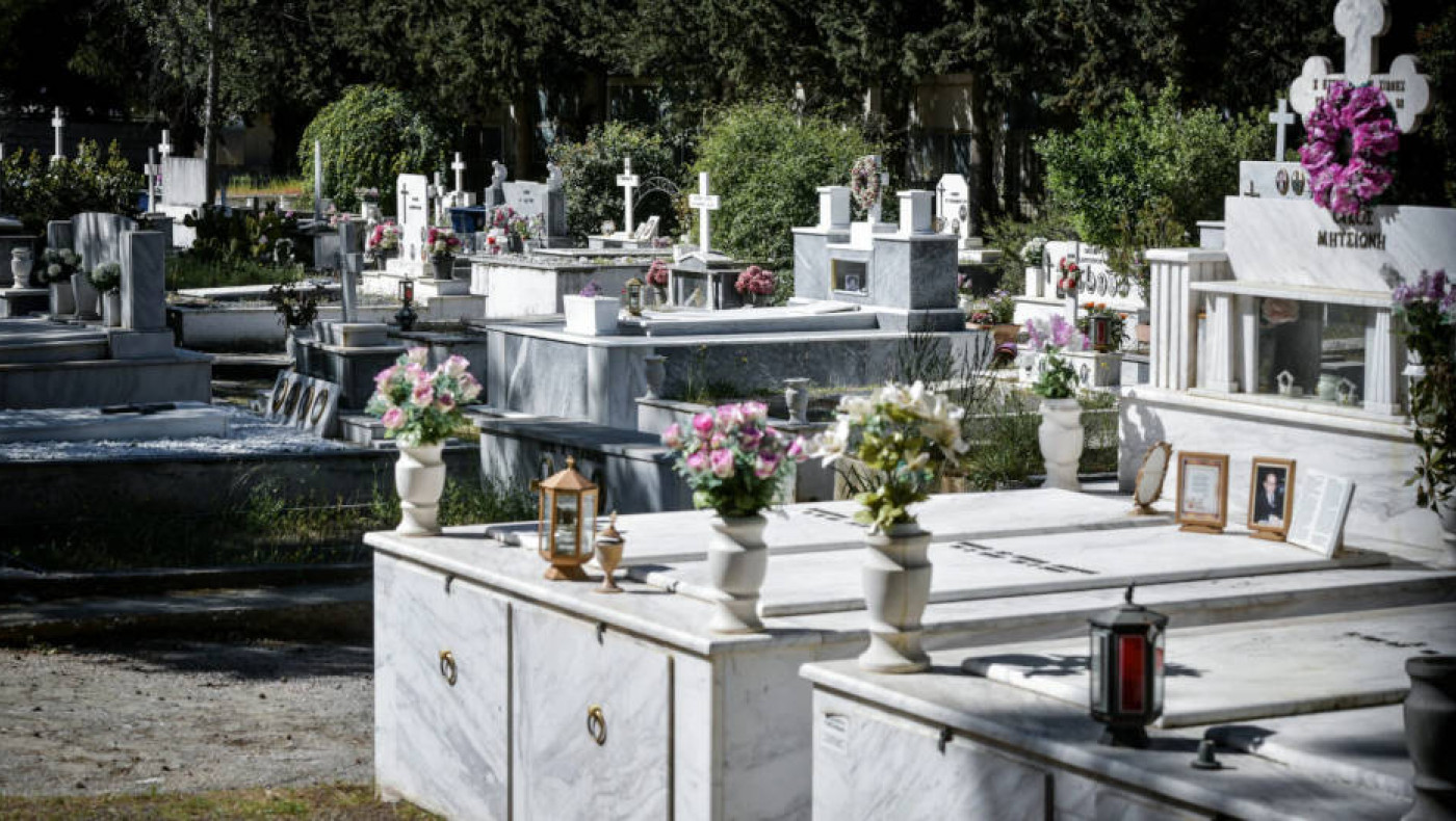 Θεσσαλονίκη: «Μόνη της χτύπησε, θέλει ψυχίατρο»-Τι λέει ο 60χρονος που καταδικάστηκε για επίθεση με σταυρό στη νύφη του!