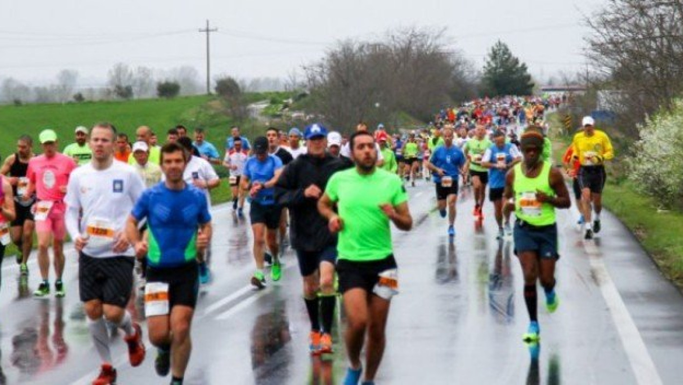 55χρονη από τη Μαλαισία στον Διεθνή Μαραθώνιο «Μέγας Αλέξανδρος»