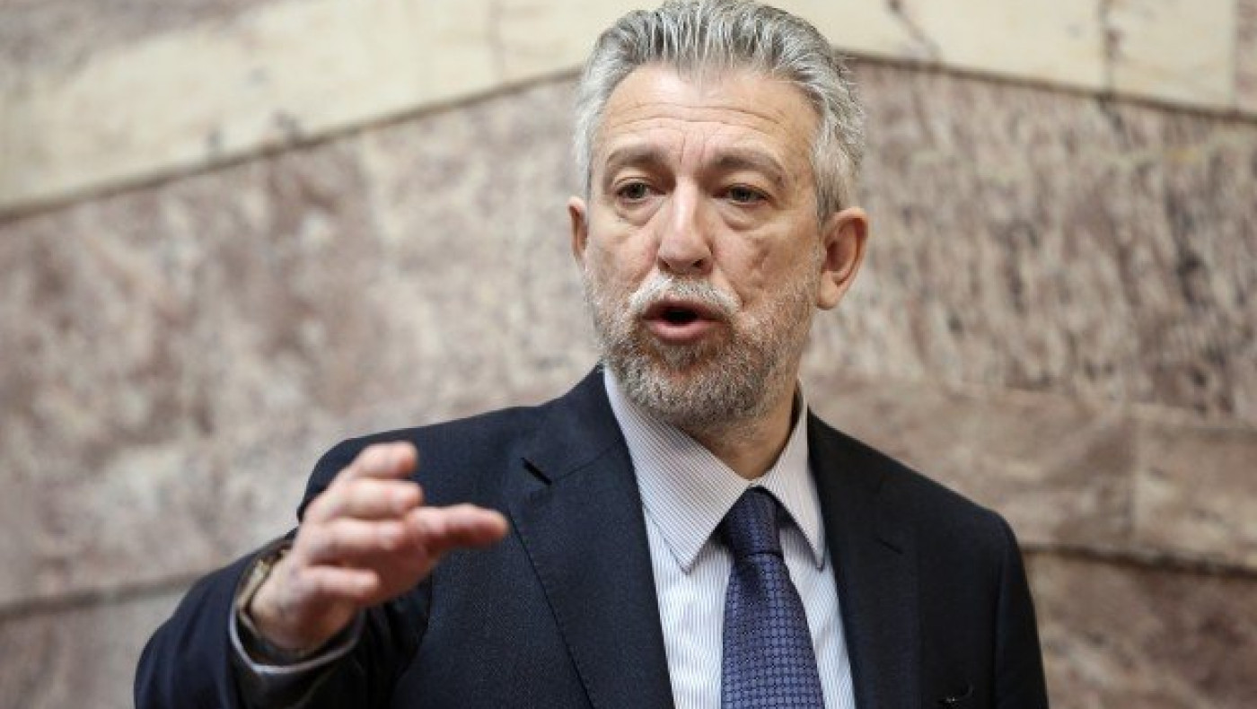 Γυναικείος δάκτυλος για την αναβολή των τριών μεγάλων στον Κοντονή