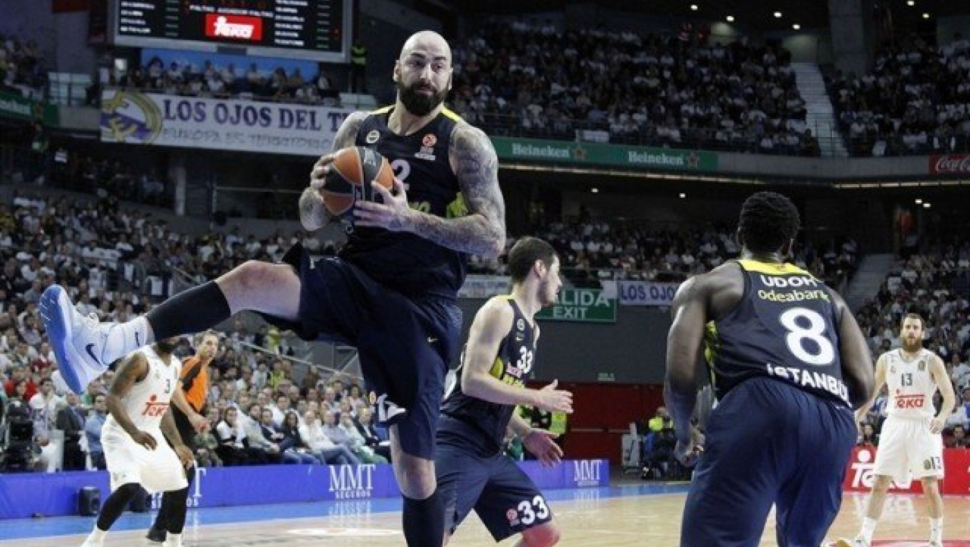 Στο Final 4 η Φενέρμπαχτσε, πήρε προβάδισμα η Μπαρτσελόνα!