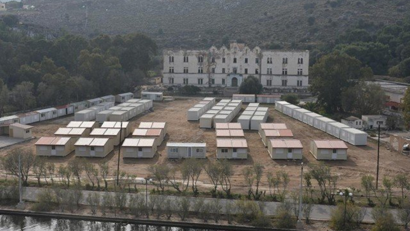 Θεσσαλονίκη - ΤΩΡΑ: Ξεσηκωμός των προσφύγων στα Διαβατά (ΒΙΝΤΕΟ)