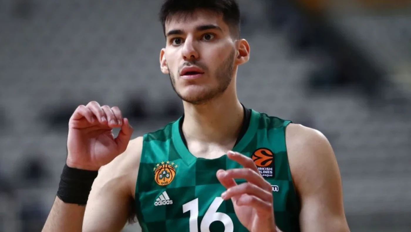 Γιώργος Καλαϊτζάκης: Υπέγραψε στη Λιετκαμπέλις