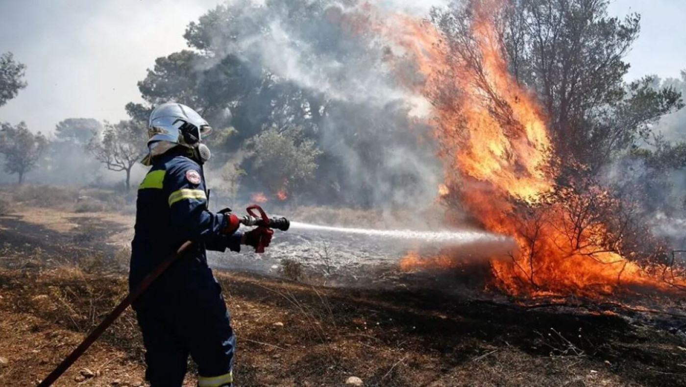 Φωτιά στο Κιλκίς: Δίχως ενεργό μέτωπο αλλά με διάσπαρτες εστίες (vid)