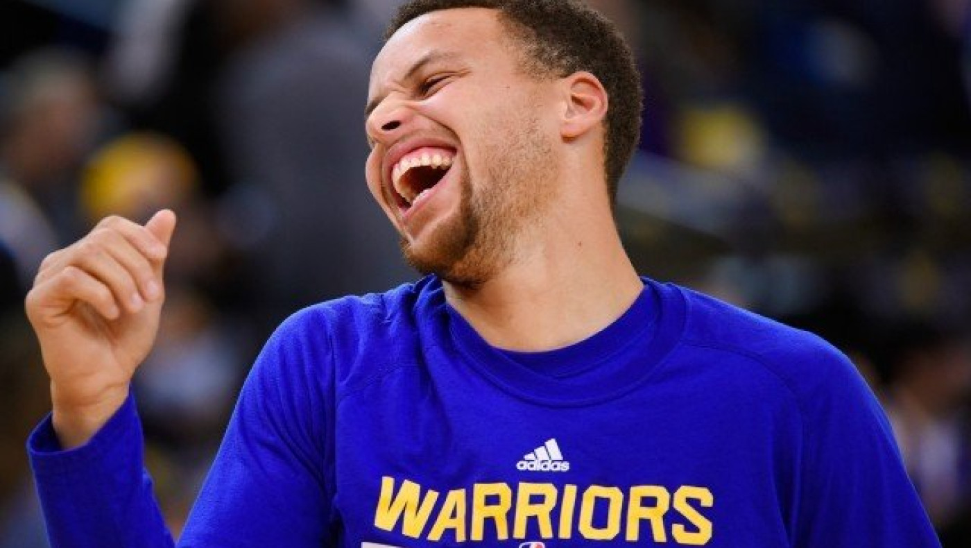 Έξαλλοι πανηγυρισμοί του Κάρι μετά από τρίποντο του Τόμπσον! (video)