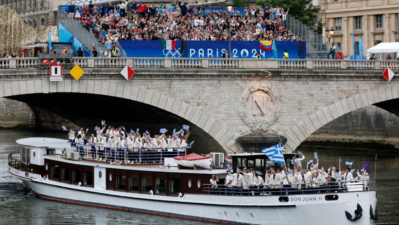 Η είσοδος της Ελλάδας με σημαιοφόρους τους Γιάννη ﻿Αντετοκούνμπο και Αντιγόνη ﻿Ντρισμπιώτη, κακά τα τηλεοπτικά πλάνα (vid)