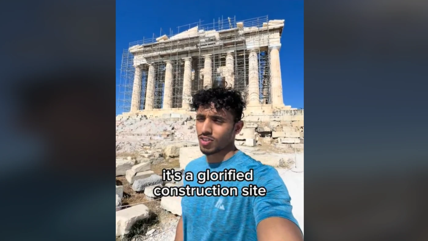 Τουρίστας για Ακρόπολη: «Θεοποιημένη οικοδομή»