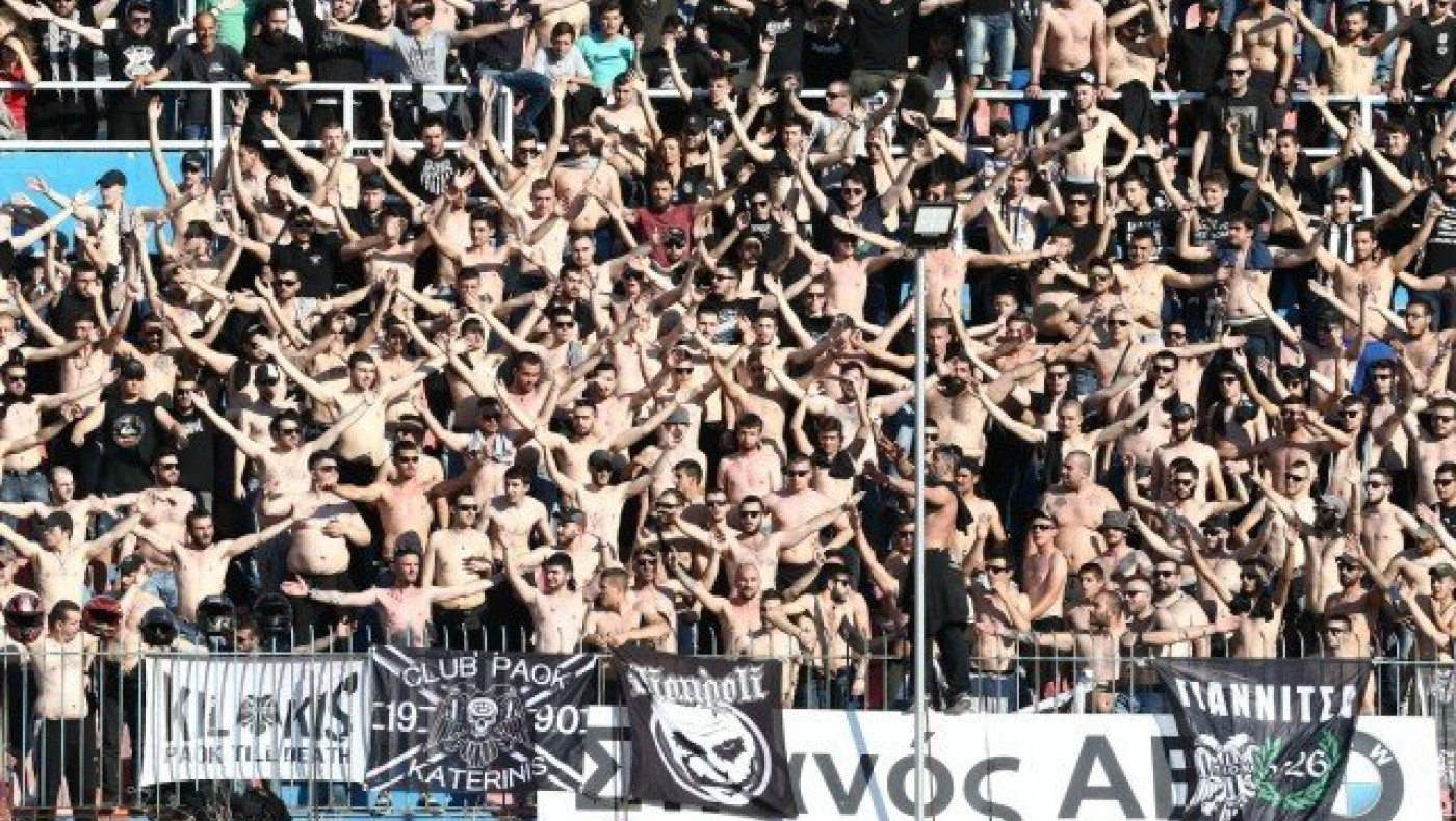 To «ασπρόμαυρο» πάρτι στη Νέα Σμύρνη!     (videos)