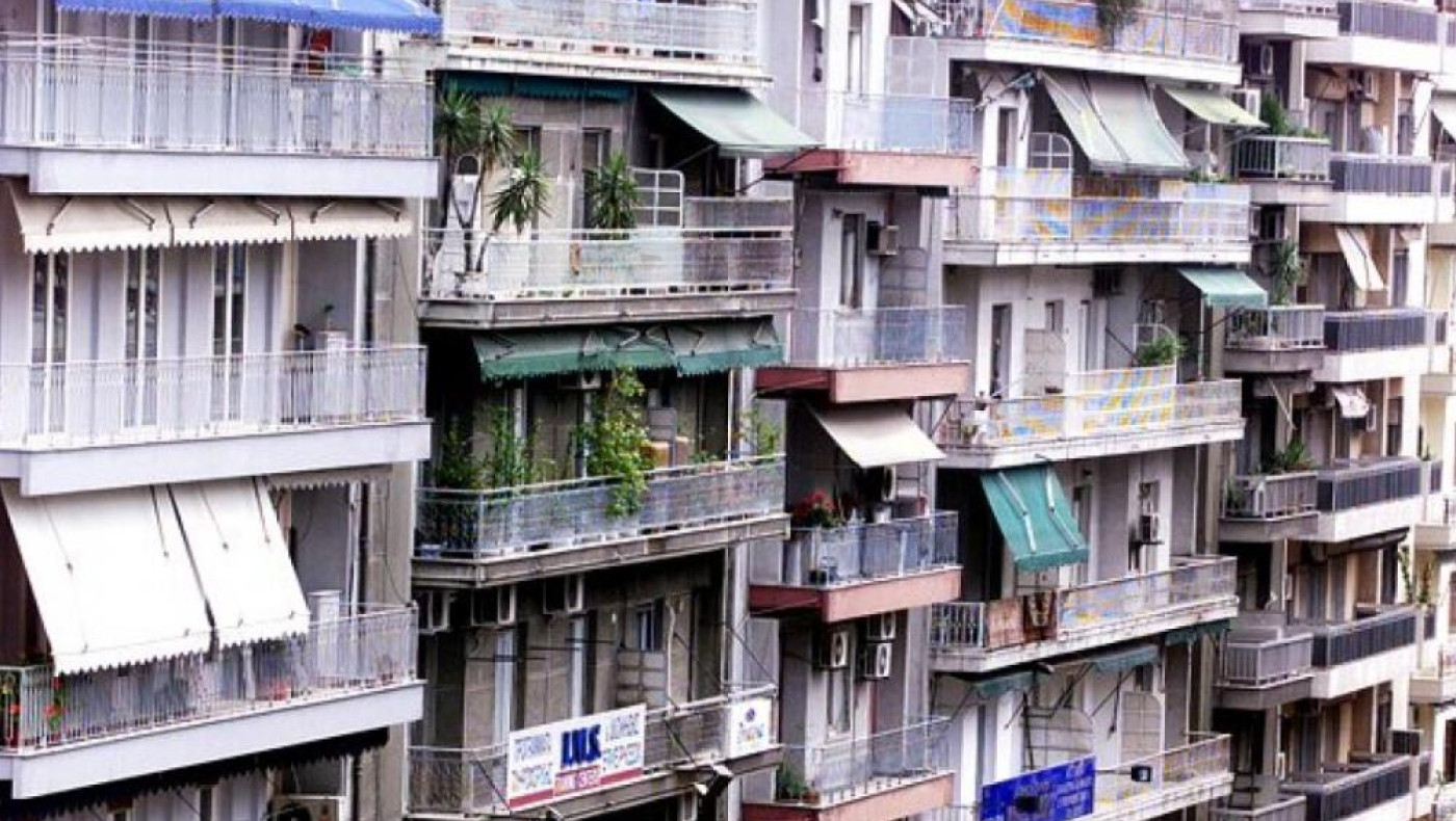 Νόμος φέρνει τα πάνω κάτω για χιλιάδες πολυκατοικίες-Ποιες και γιατί κινδυνεύουν με γκρέμισμα