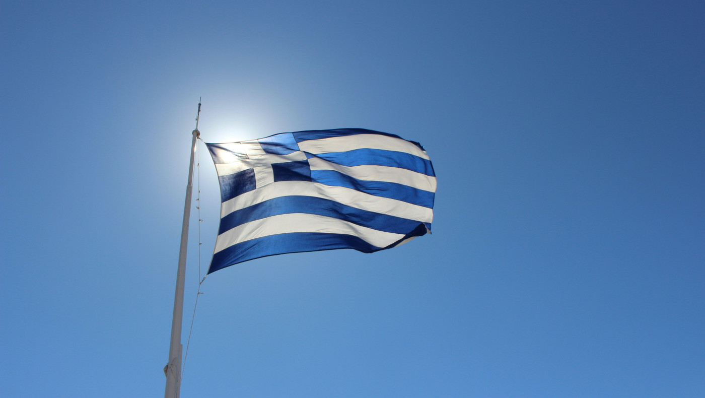 28ης Οκτωβρίου: Μπλε ο ουρανός από τις γιγαντιαίων διαστάσεων σημαίες