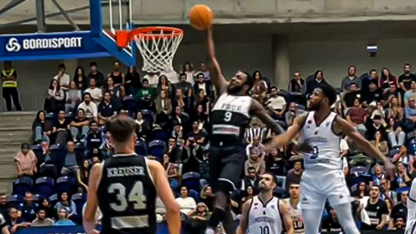 ΠΑΟΚ-Φόρεστερ: «Το σημαντικό είναι να έχουμε πάθος στα μάτια μας»