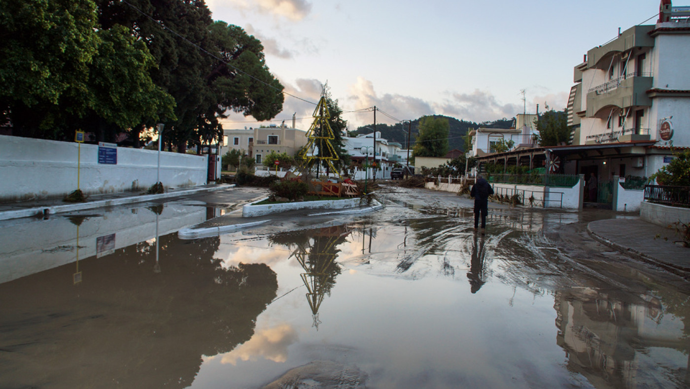 Κακοκαιρία Bora: Επιχείρηση απεγκλωβισμού δύο ατόμων στη Χαλκιδική