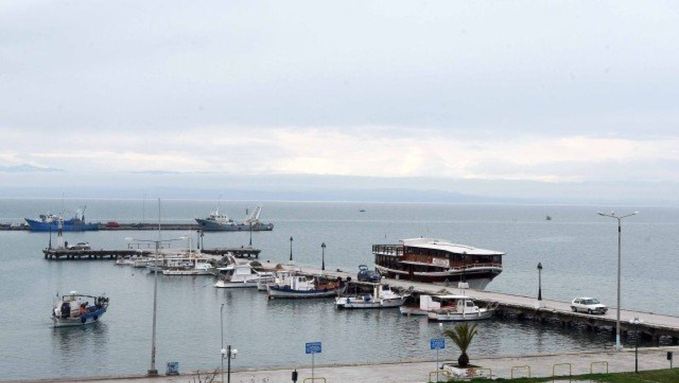 Θεσσαλονίκη - ΤΩΡΑ: Πυρκαγιά σε σκουπιδότοπο στη Μηχανιώνα