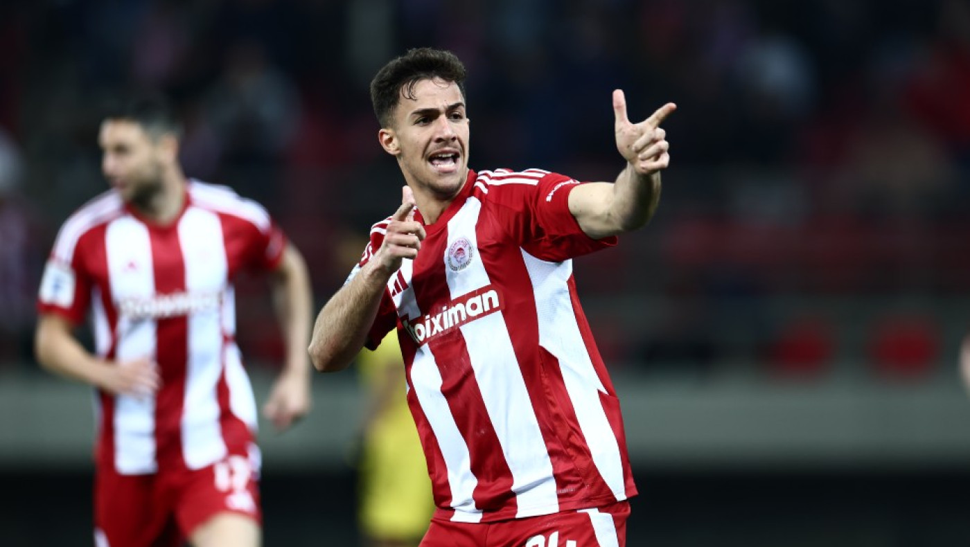 Το «Athletic» αποκαλύπτει τη μυθική πρόταση της Μπράιτον στον Ολυμπιακό για τον Κωστούλα