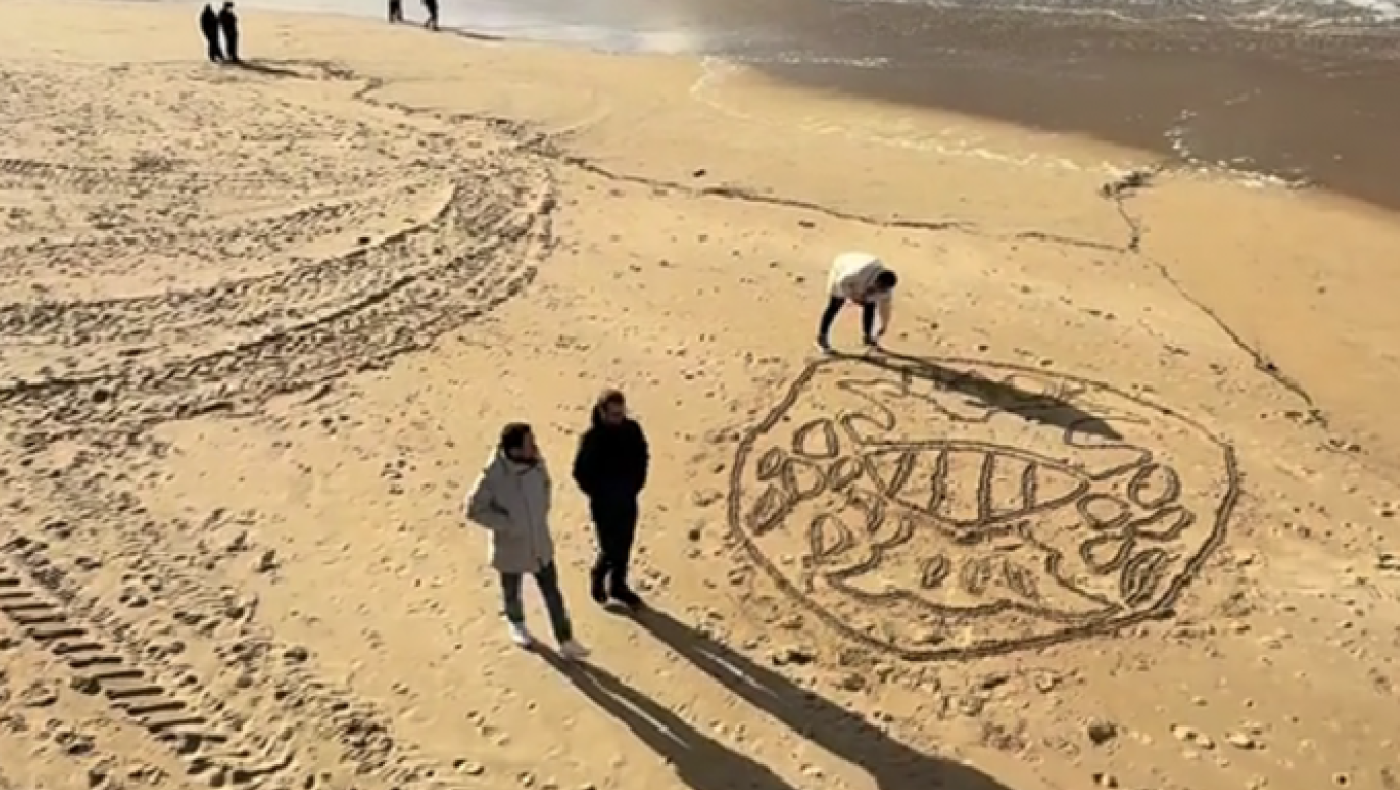 ΠΑΟΚ: Τρέλα οπαδών στην παραλία του Σαν Σεμπαστιάν (vid)