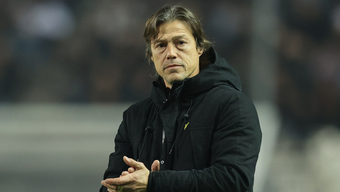 Αλμέιδα προς δημοσιογράφους: «Από αύριο κανείς δεν μπαίνει εδώ»