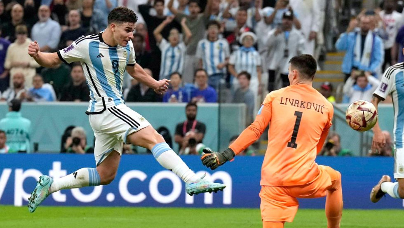 Οι 20 επόμενοι νικητές της Χρυσής Μπάλας σύμφωνα με την Al-Άλβαρες με «Μπάρτσα» και Γιαμάλ με Ρεάλ!