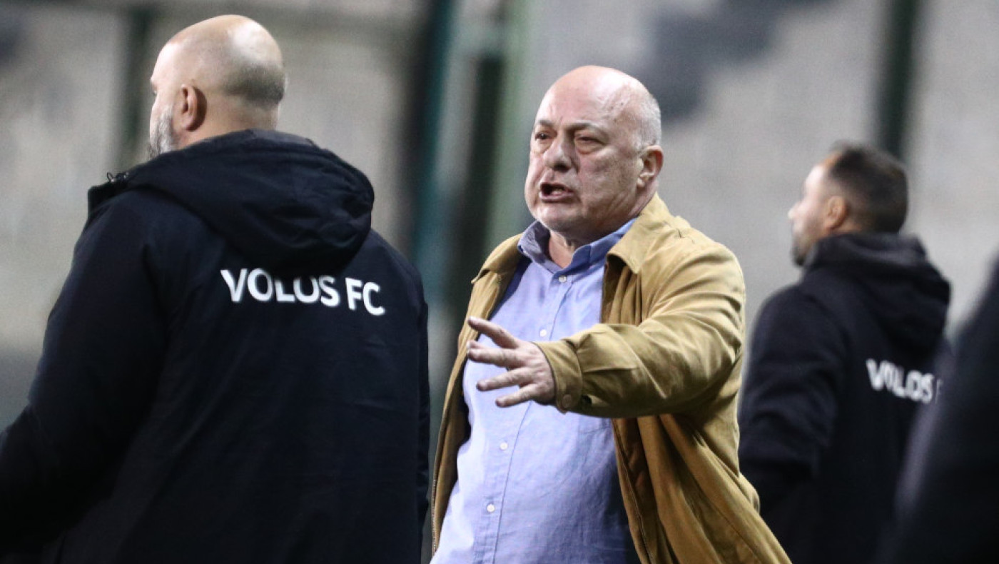 Μπέος για διαιτησία: «Αν δεν είναι πέναλτι στον Λάμπρου, πρέπει να του δείξει κίτρινη για θέατρο»