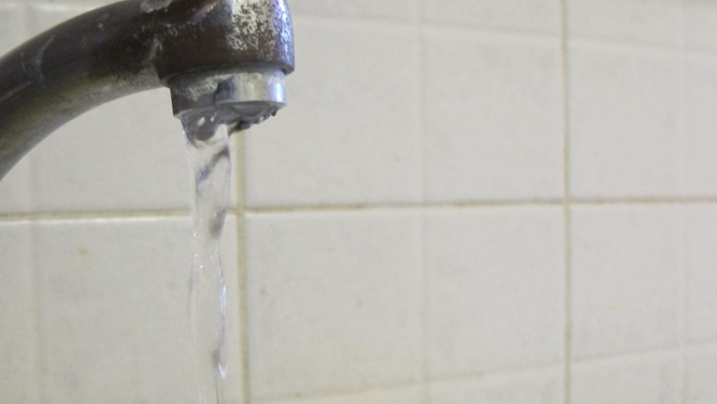 Λειψυδρία: Πώς θα αντιμετωπιστεί η απώλεια του νερού κατά 50% και οι αυξήσεις στους λογαριασμούς της ΕΥΔΑΠ