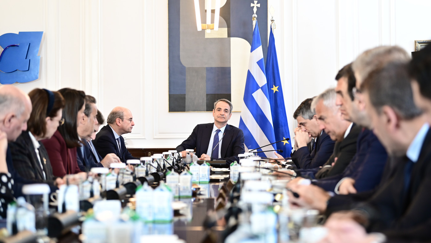 Ποια ηθοποιός έχει χούι να... πέσει η κυβέρνηση