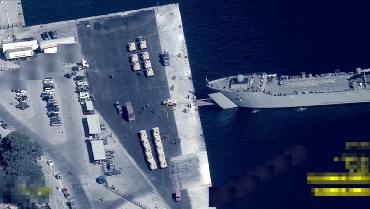 Turkiye: Δημοσιεύει φωτογραφίες του 2022 υποστηρίζοντας ότι η Ελλάδα μεταφέρει τεθωρακισμένα στα νησιά