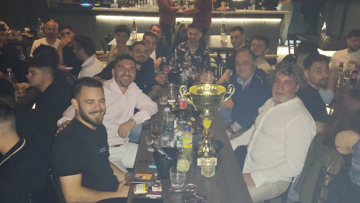 Νέα Γενεά Ασβεστοχωρίου: Το γλέντι των αήττητων πρωταθλητών