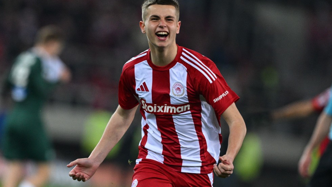 Ολυμπιακός: «Αρνήθηκε πρόταση 40 εκατ. ευρώ για τον Μουζακίτη»