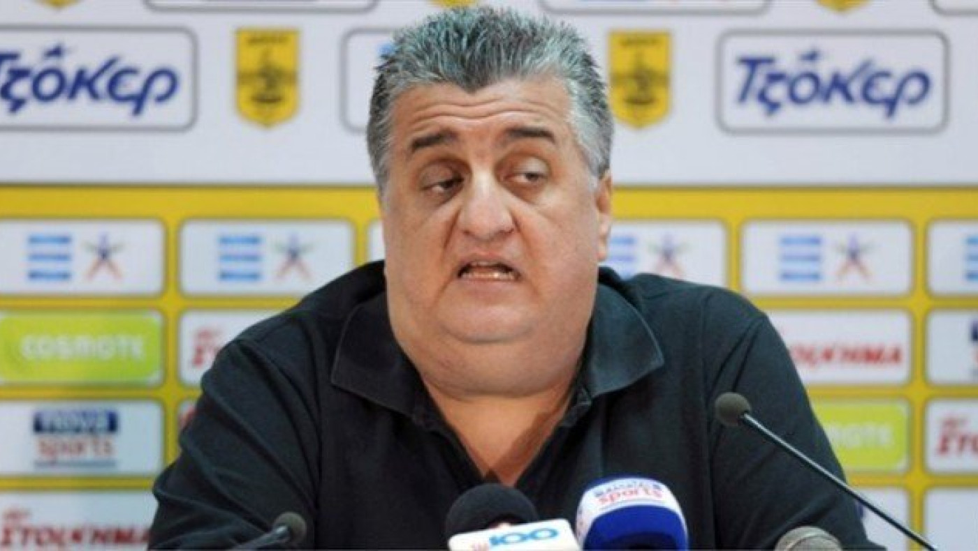 Στο          κενό  η      παρέμβαση       Σκόρδα   
