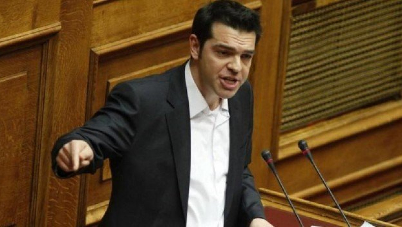 Τσίπρας: «Μιλάνε τα κόμματα που έφεραν την παράγκα στο ποδόσφαιρο!»