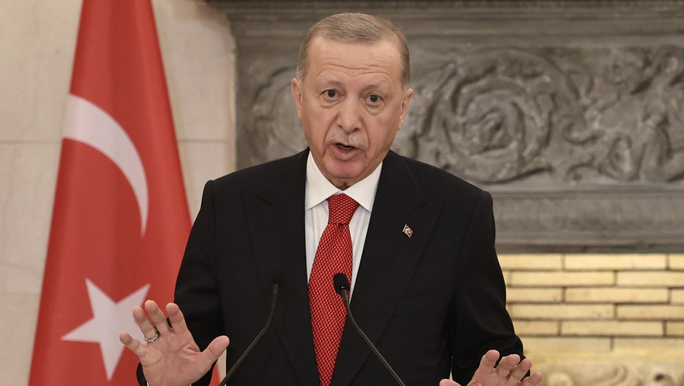 Ερντογάν: Αιχμές κατά της Δύσης για τους πολέμους – «Ο κόσμος παριστάνει τους τρεις πιθήκους»