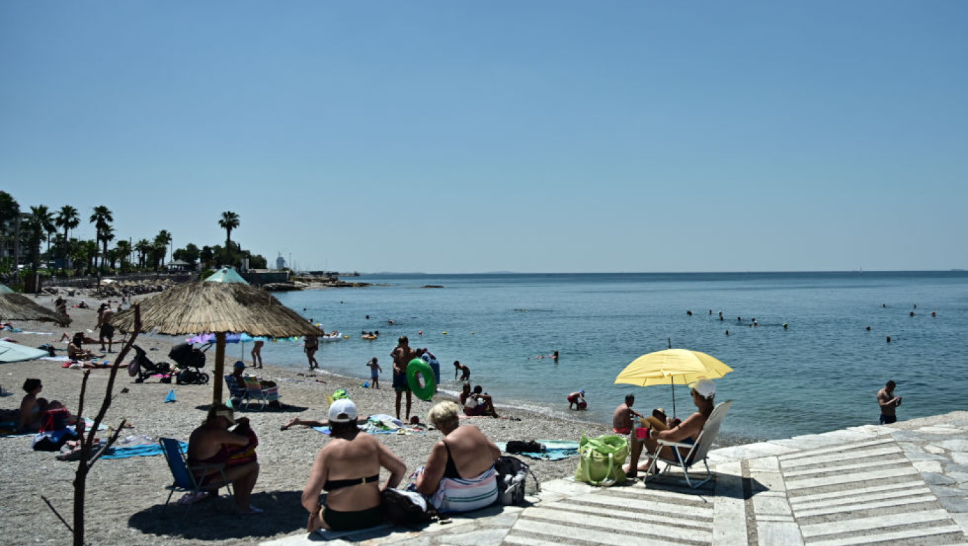 Ο καιρός τη Δευτέρα (28/7): Επιμένει ο καύσωνας-Ζέστη και υψηλές θερμοκρασίες