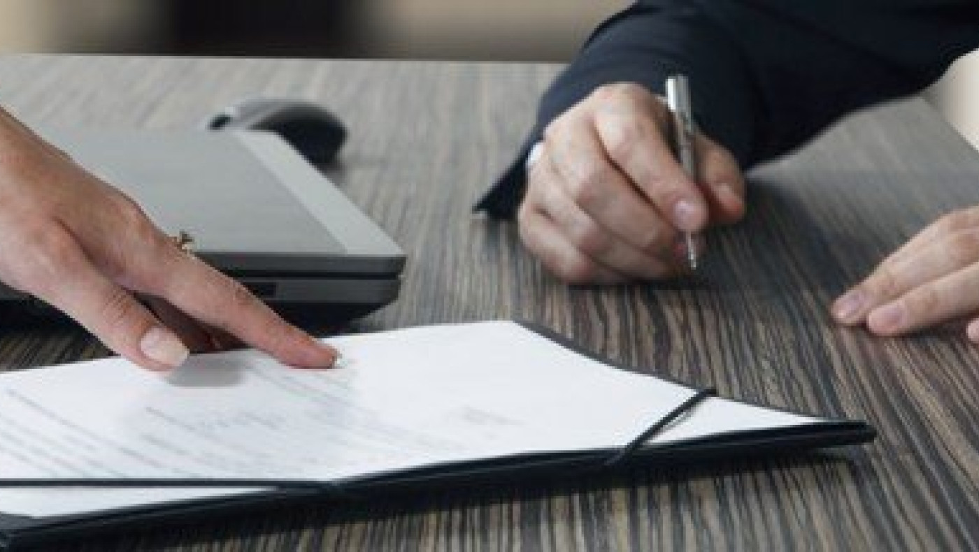 Από ποιους πλειστηριασμούς θα απέχουν την Τετάρτη οι συμβολαιογράφοι