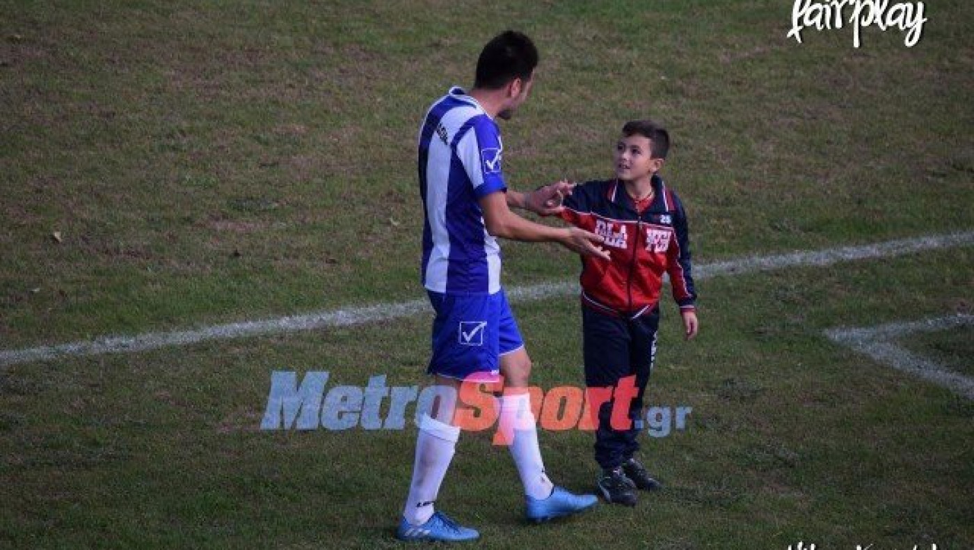 Το fair play της χρονιάς από τον junior      Λάζαρο!