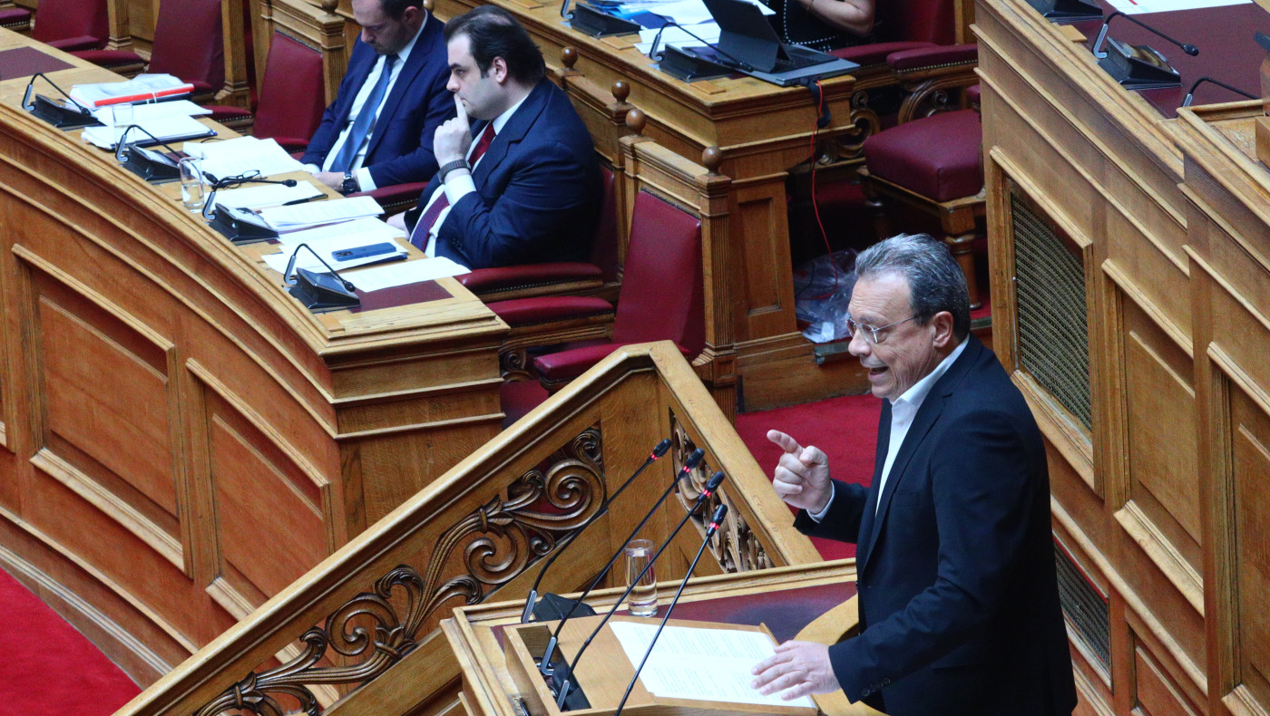 Δίνουν τα «χέρια» ΣΥΡΙΖΑ και Νέα Αριστερά: Ποιος ο ρόλος του Τσίπρα