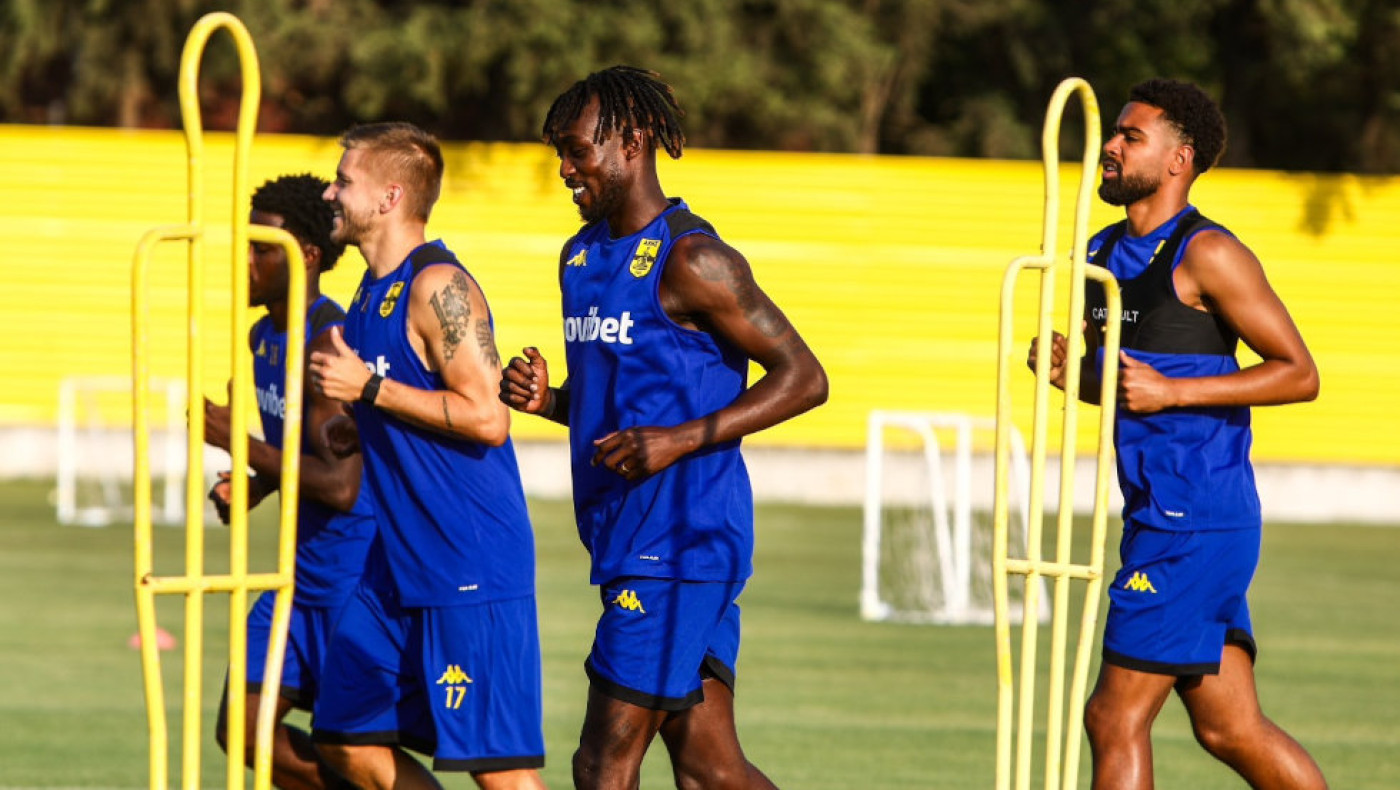 Προπονητής Ζιμπάμπουε: «Ο Καντεβέρε είχε σοβαρά προβλήματα για περίπου ένα χρόνο»