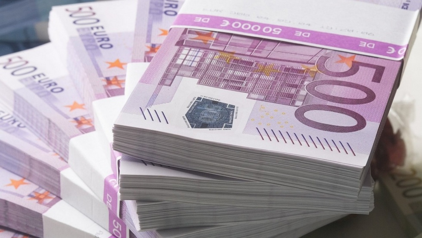 Τι ισχύει σήμερα για τα 500ευρα: Πού γίνονται δεκτά και τι να προσέχεις στις τράπεζες