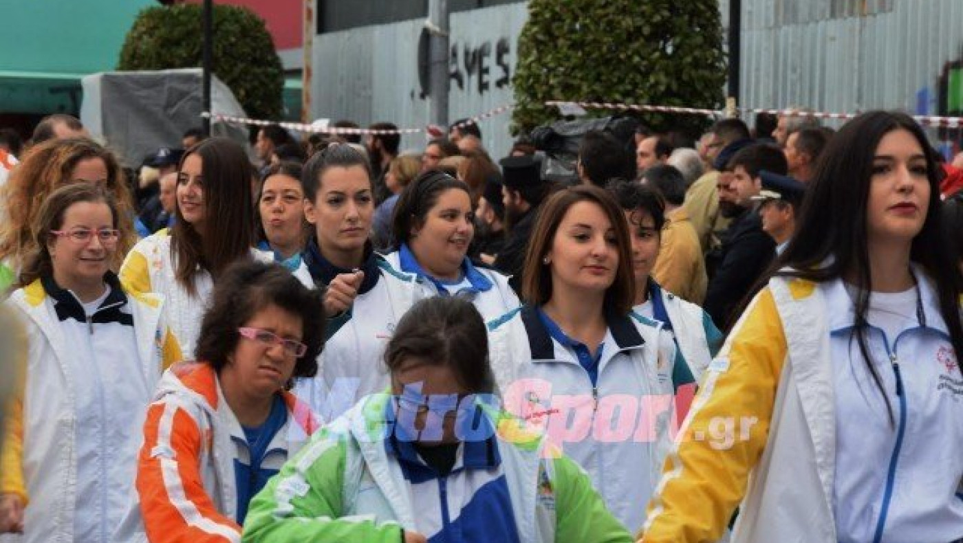 Οι special φωτογραφίες της παρέλασης και οι συνοδοί τους! (pic)