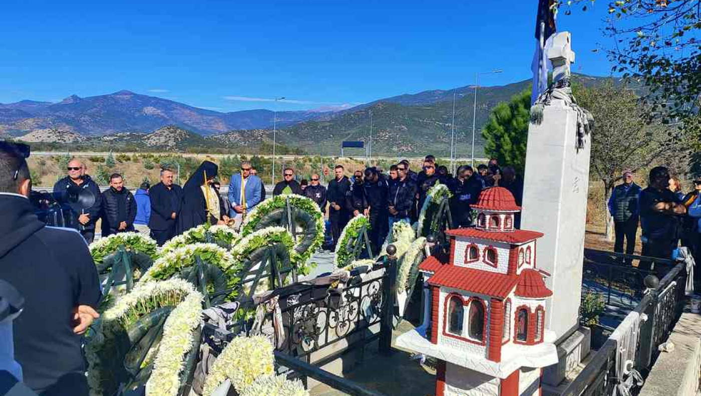 Μνημόσυνο για τα «αετόπουλα» στα Τέμπη - Αναστασιάδης: «Να τους δώσουμε σήμερα χαρά με μία νίκη»