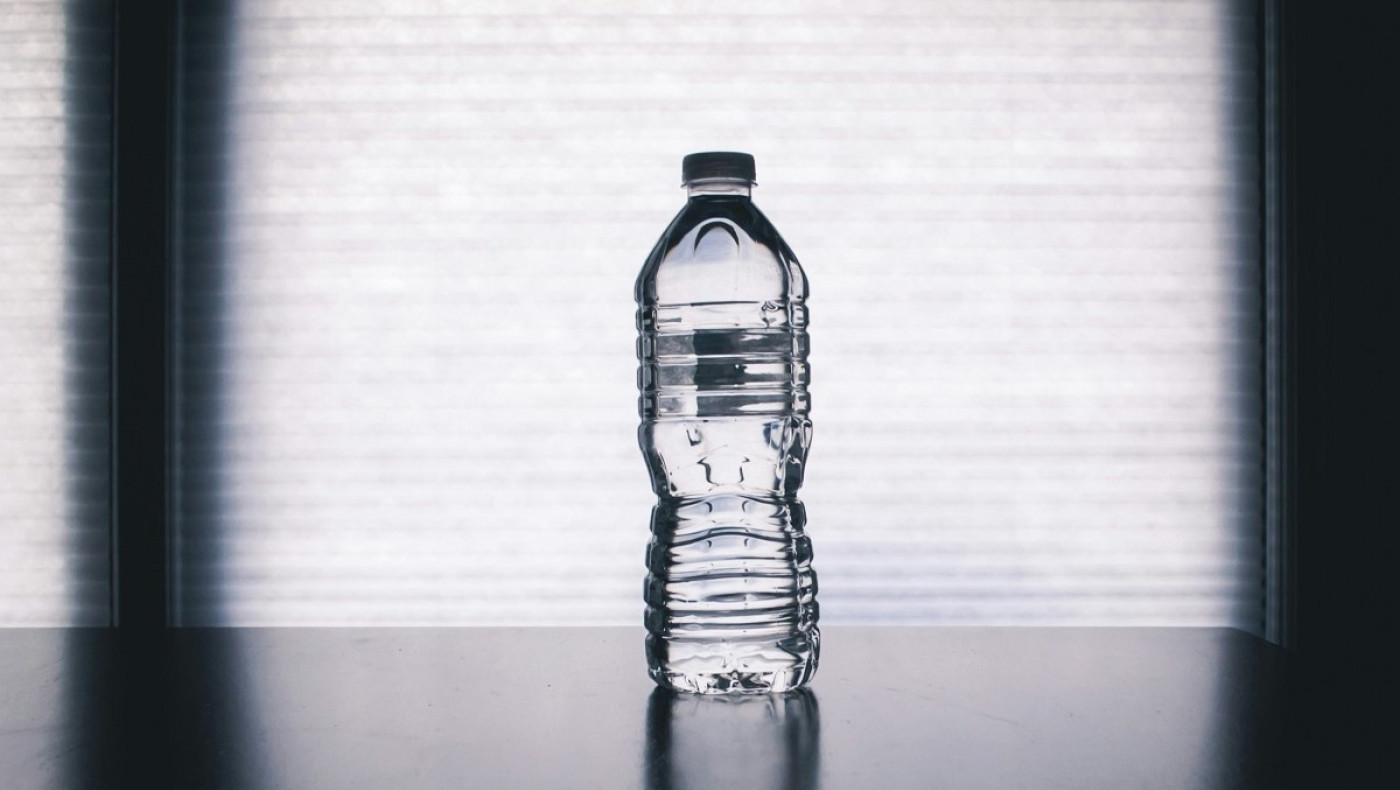 Πόσο καιρό είναι ασφαλές να πίνετε από το ίδιο πλαστικό μπουκάλι νερού