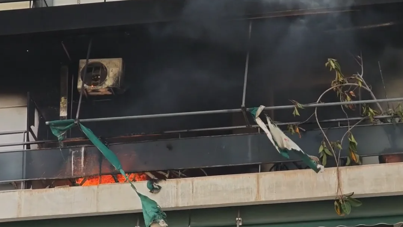 Θεσσαλονίκη: Αστυνομικός ρίχτηκε στη φωτιά για να σώσει 15χρονο αγόρι