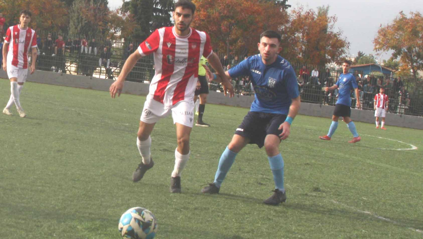 Φοίνικας Πολίχνης-Παπαδόπουλος: «Αντιμετωπίσαμε τον αγώνα με σοβαρότητα»-Το κέρδος της ΑΕΑ