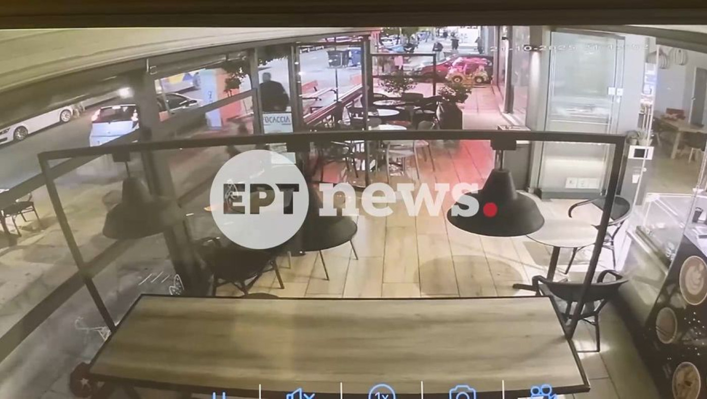 Περιστέρι: 2χρονο παιδί βρέθηκε κάτω από κάμπριο που έπεσε σε ΙΧ-Τραυματίστηκε και η μητέρα του!