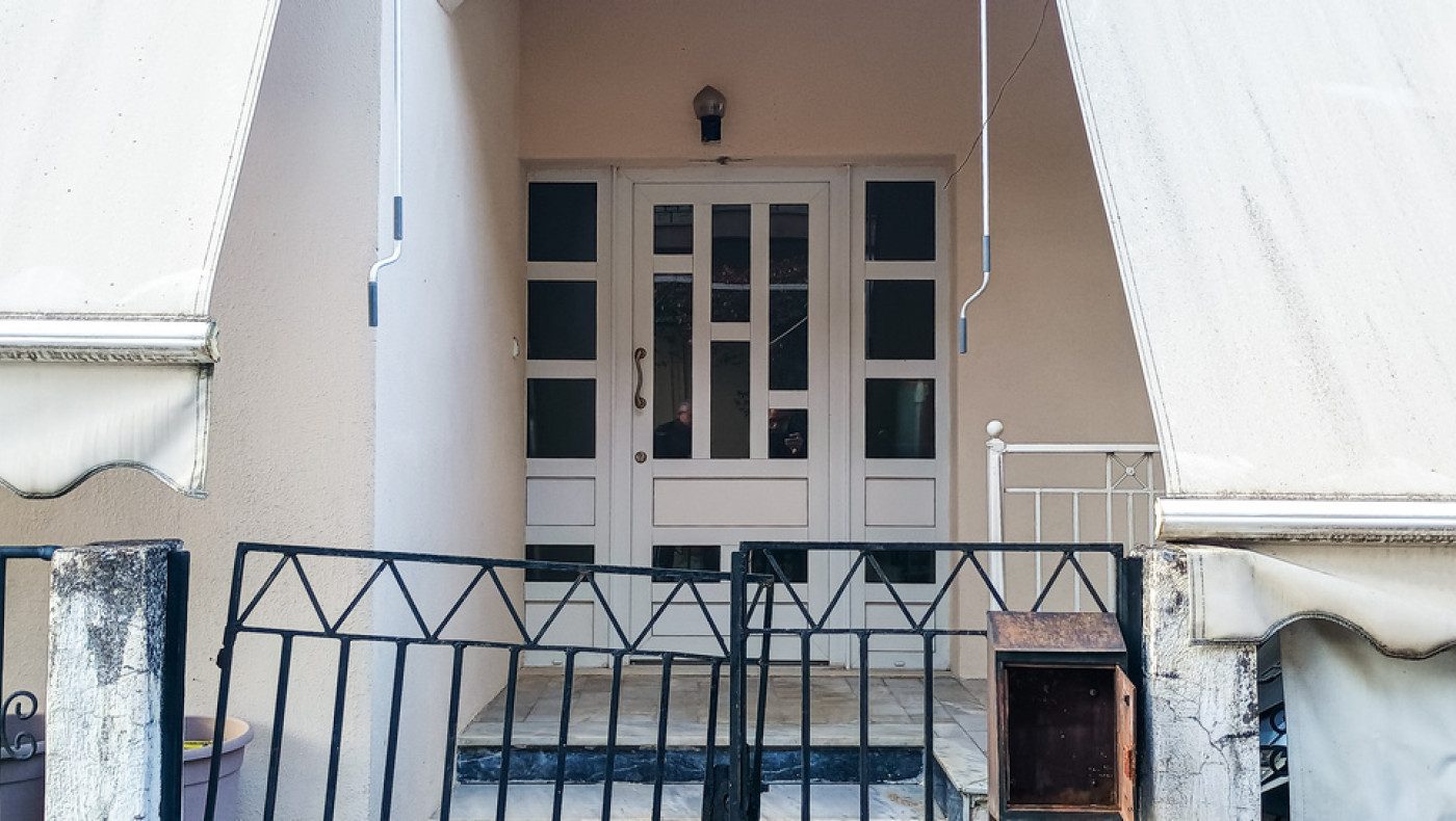 Τρίκαλα: Προφυλακιστέος ο 18χρονος για τη δολοφονία της μητέρας του