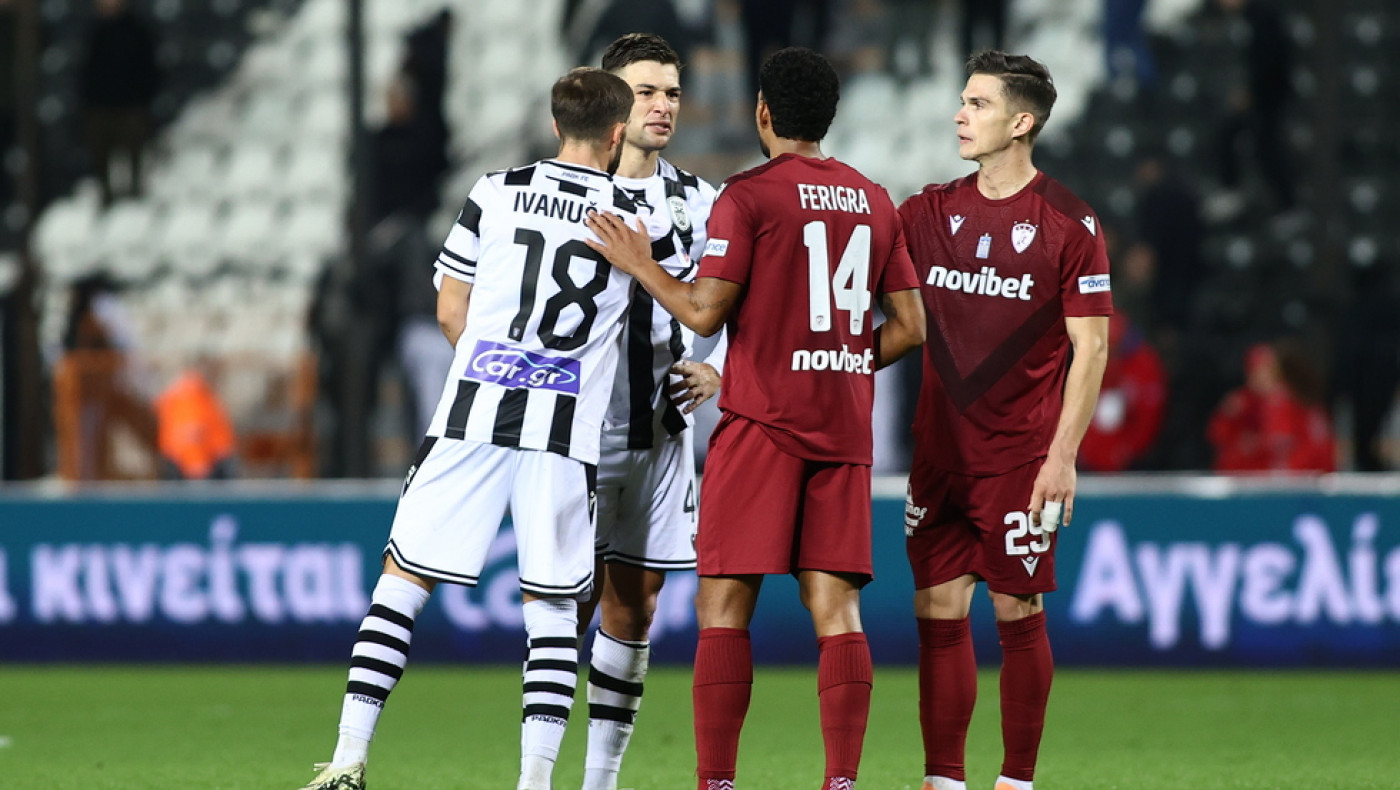 ΠΑΟΚ-Η παρακάμερα με ΑΕΛ: Οι υψωμένες γροθιές του Ραζβάν και τα διάπλατα χαμόγελα