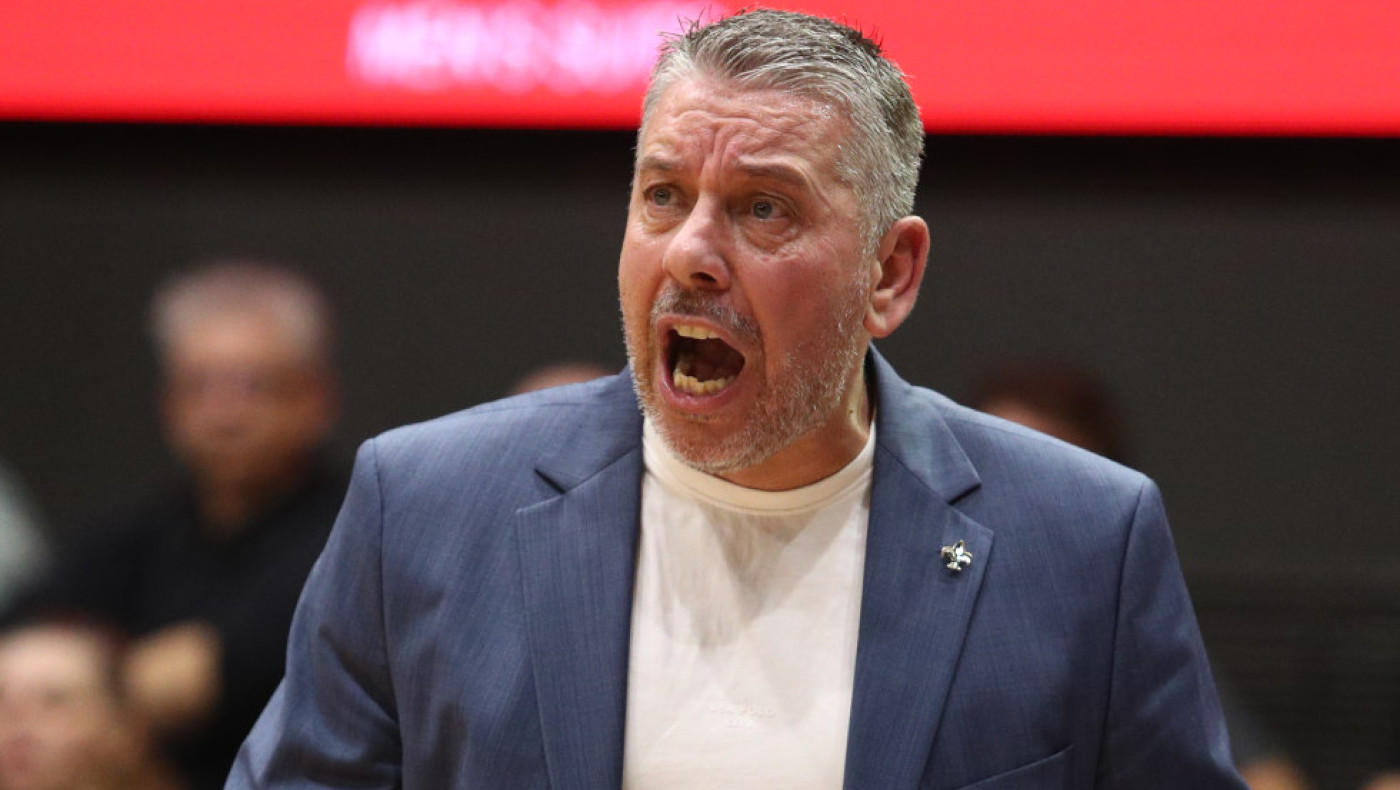 Ξέσπασμα Παπαθεοδώρου: «Είμαστε μέρος μιας θεατρικής παράστασης, παίζουμε ένα κουκλοθέατρο»