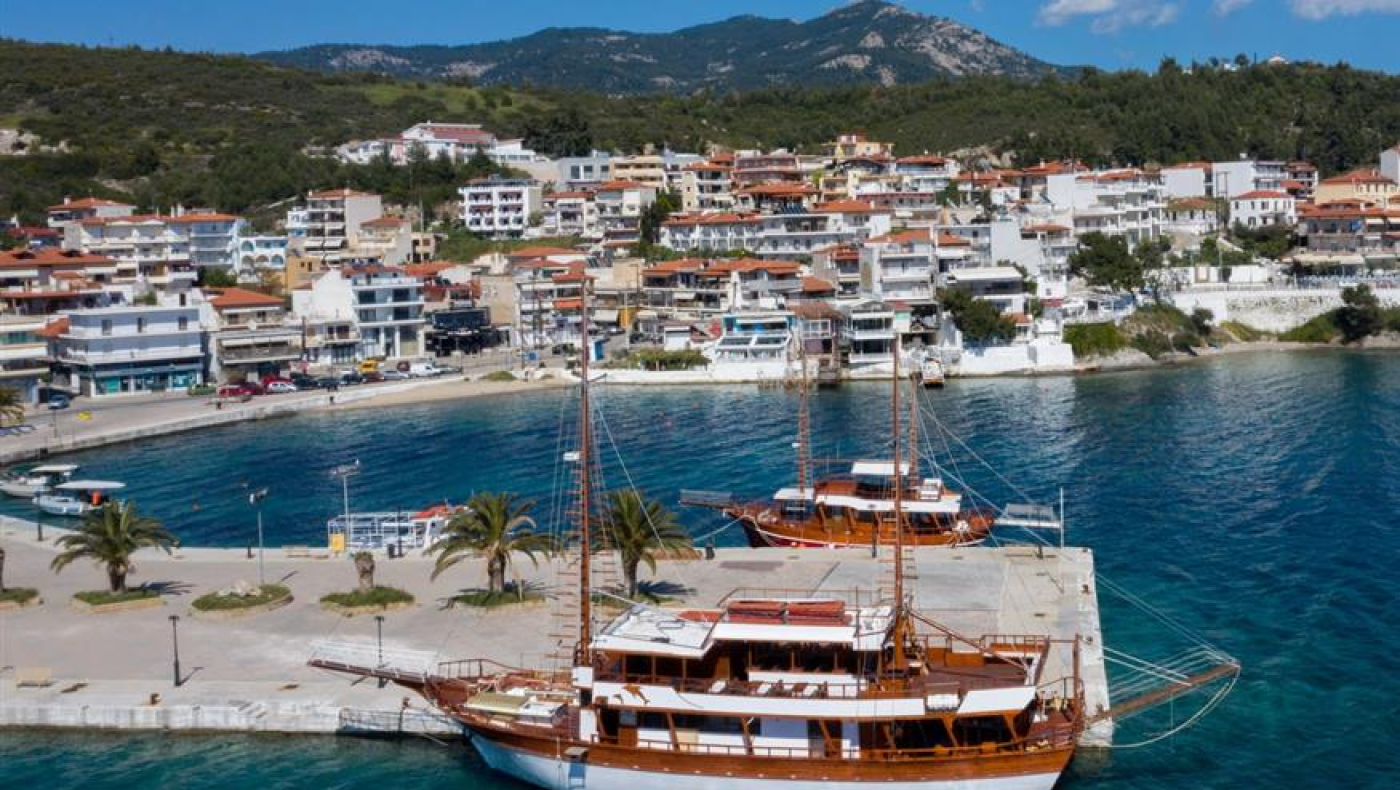 Χαλκιδική: Έπεσαν οι υπογραφές για το «Σάνη» στην Κασσάνδρα