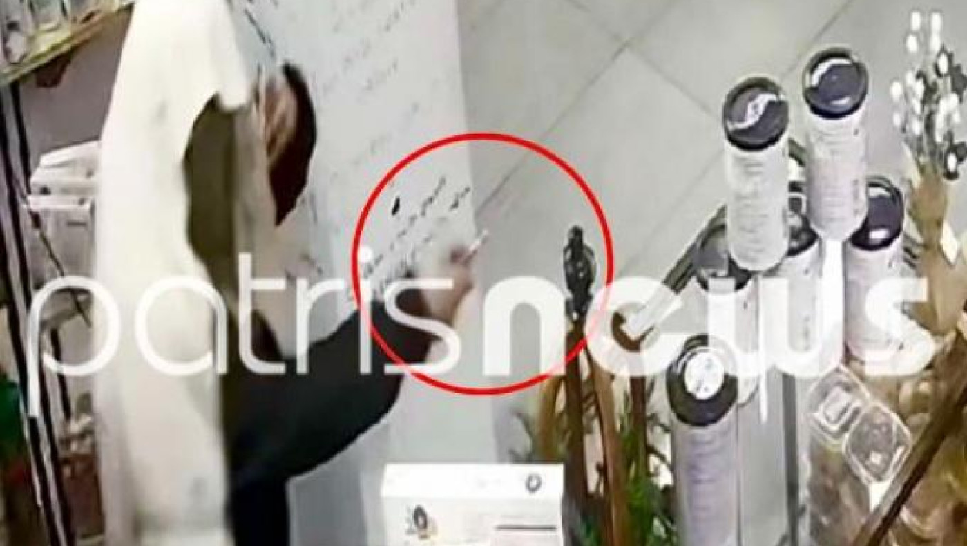 Έβαλε πετσέτα στο κεφάλι του και μπήκε να... κλέψει