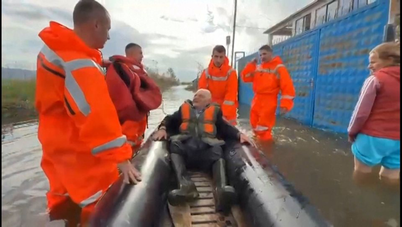 Μεγάλες πλημμύρες «πνίγουν» την Αλβανία