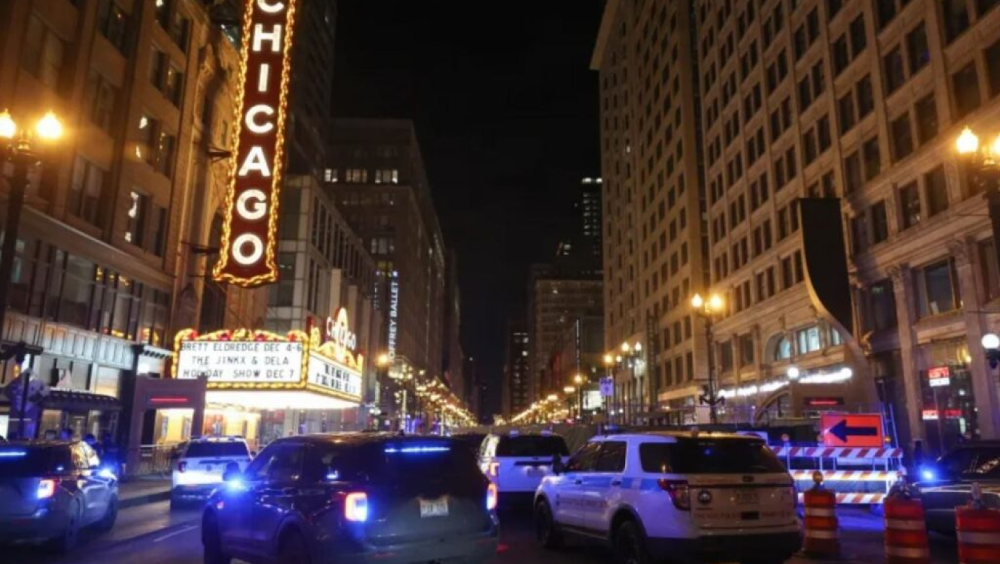 Σικάγο: Πυροβολισμοί κατά τη διάρκεια φωταγώγησης δέντρου-Νεκρός 14χρονος