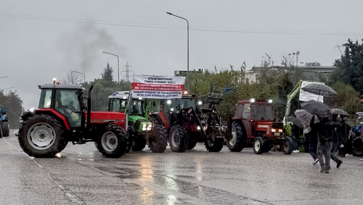 Συνεχίζονται τα μπλόκα των αγροτών: Σε ποια μέτρα προχωρά η κυβέρνηση