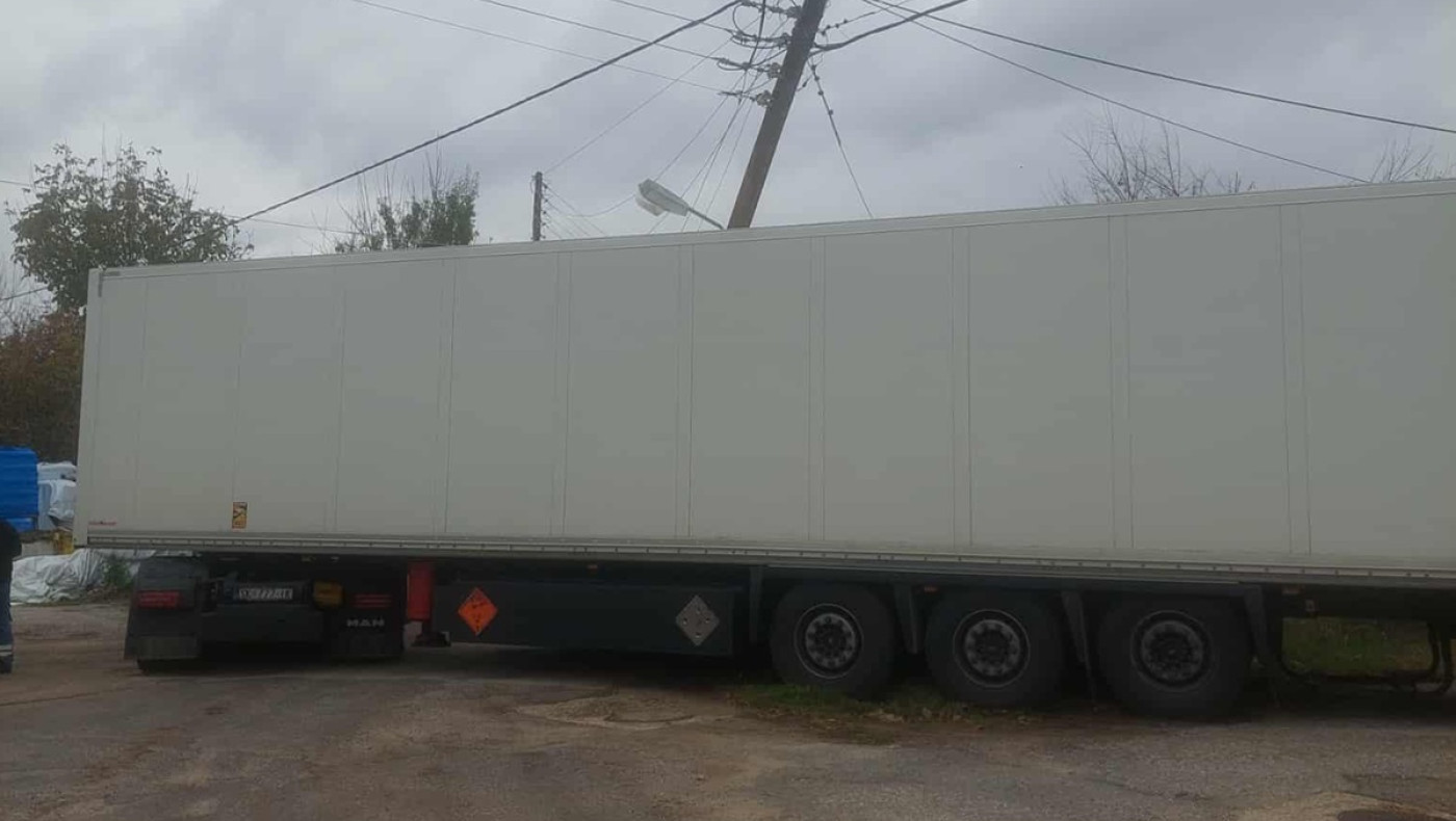 Τροχαίο ατύχημα με νταλίκα φορτωμένη με πυρομαχικά στο Καπνοχώρι Κοζάνης